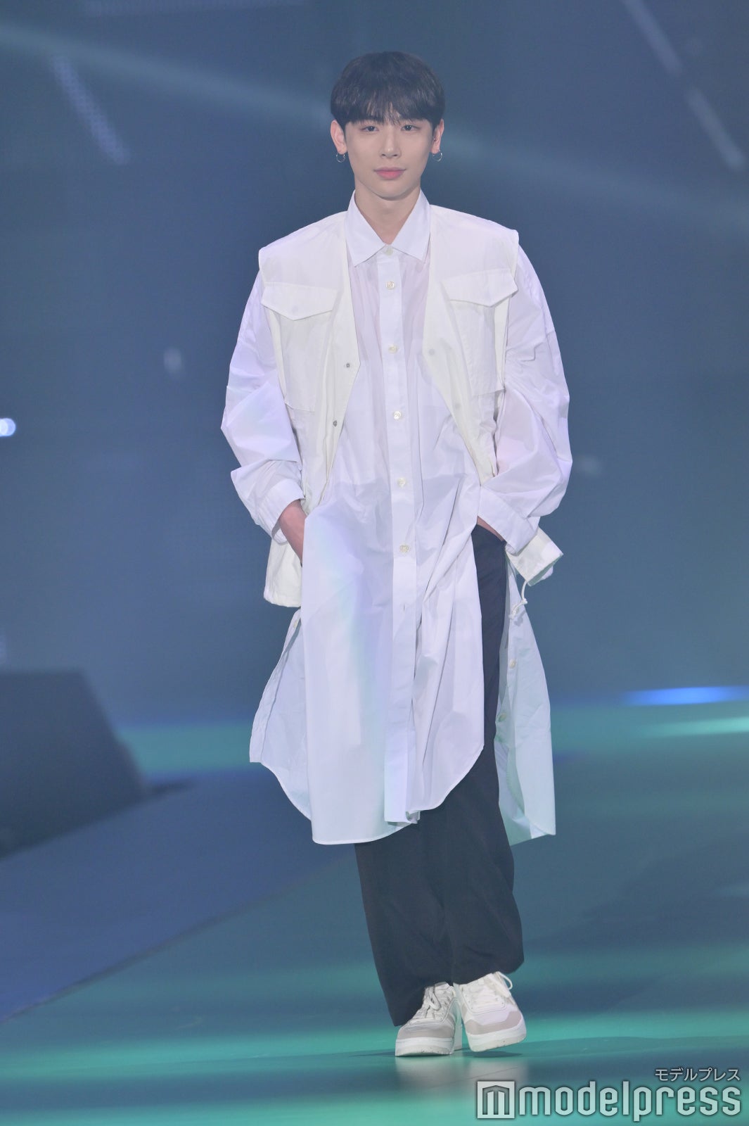 よしあき（C）モデルプレス