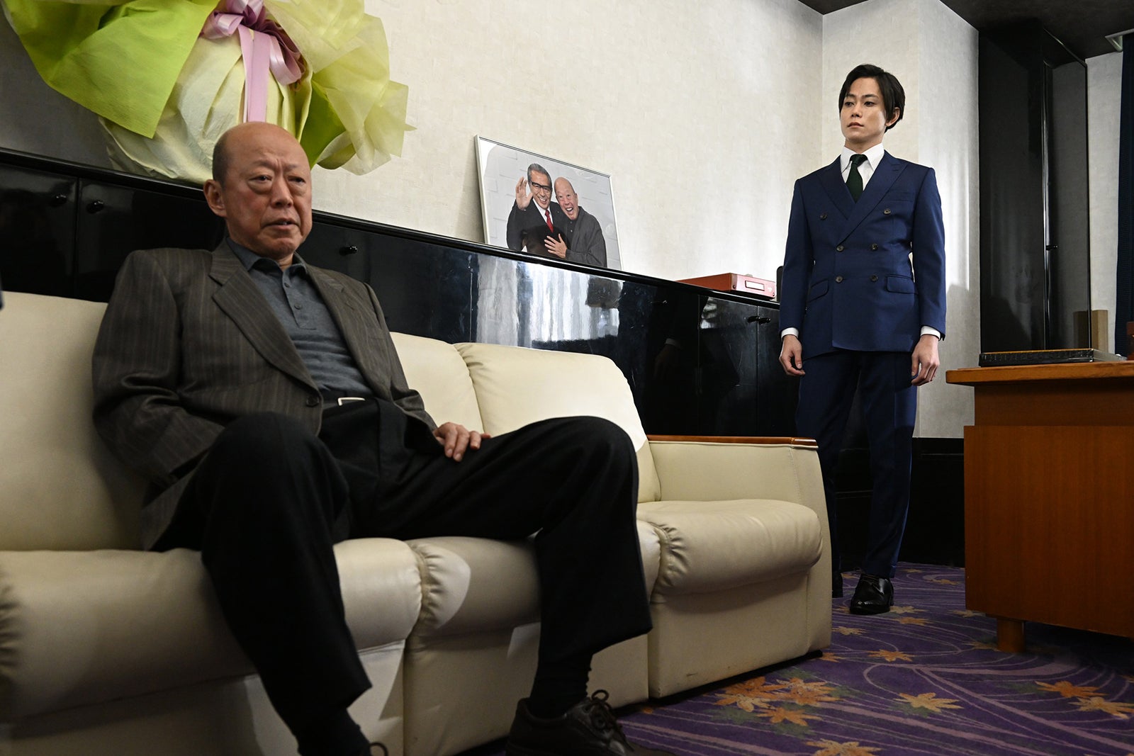 六平直政、玉城裕規 「罠の戦争」第4話より（C）カンテレ