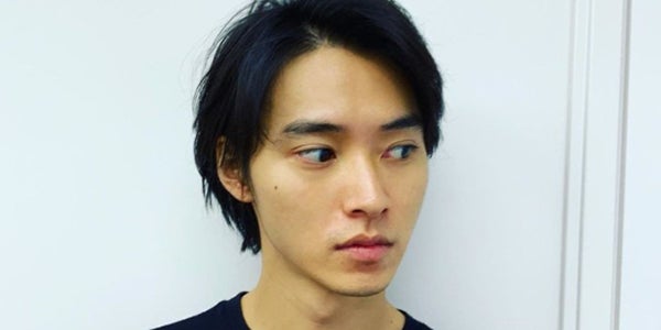 山崎賢人 長髪をばっさりカット 短髪かっこよすぎ 好き ファンから歓喜の声 モデルプレス 山崎賢人 長髪をばっさりカット 短髪かっこよすぎ 好き ファンから歓喜の声 モデルプレス