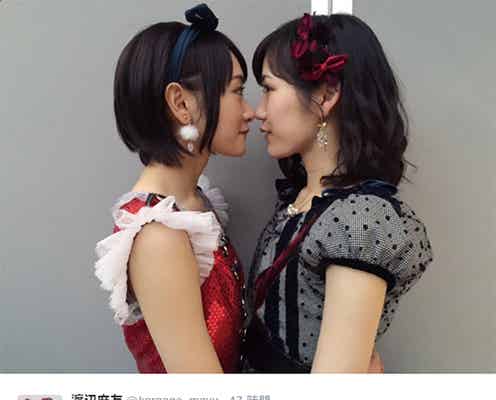 AKB48渡辺麻友&乃木坂46生駒里奈の“密着”2ショットに反響