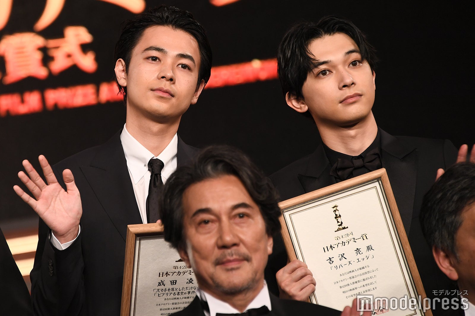 成田凌、吉沢亮「第42回日本アカデミー賞」授賞式より（C）モデルプレス
