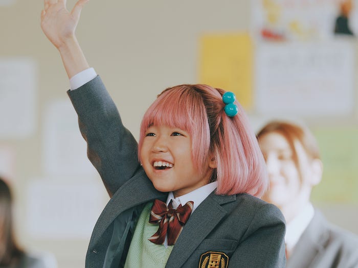 永尾柚乃(C)仲間りょう/集英社 (C)2026 映画「⾼校⽣家族」製作委員会