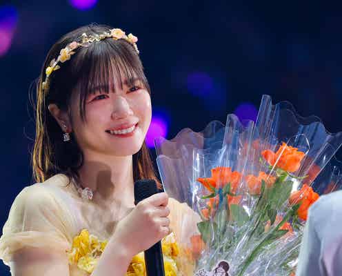 日向坂46丹生明里、涙と笑顔で7年間のアイドル人生に幕 多数のゲスト・生中継…異色の卒業セレモニー開催