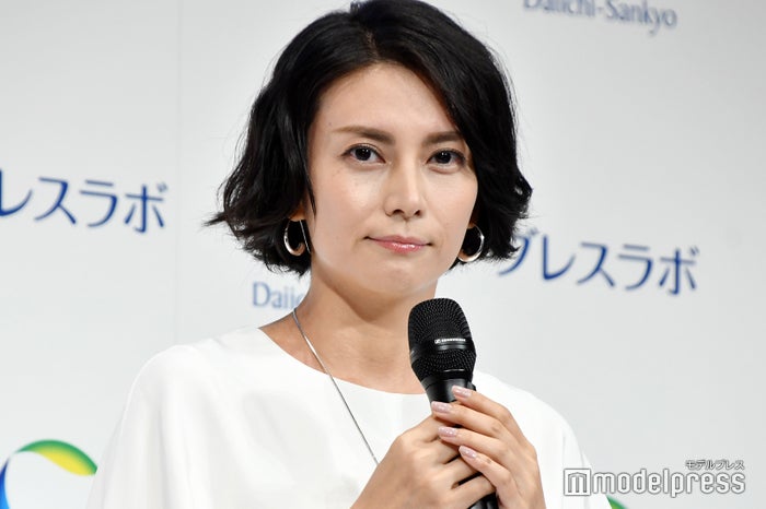 柴咲コウ 無邪気な幼少期ショット公開 もう美人 可愛い の声 モデルプレス 柴咲コウ 無邪気な幼少期ショット公開 もう美人 可愛い の声 モデルプレス
