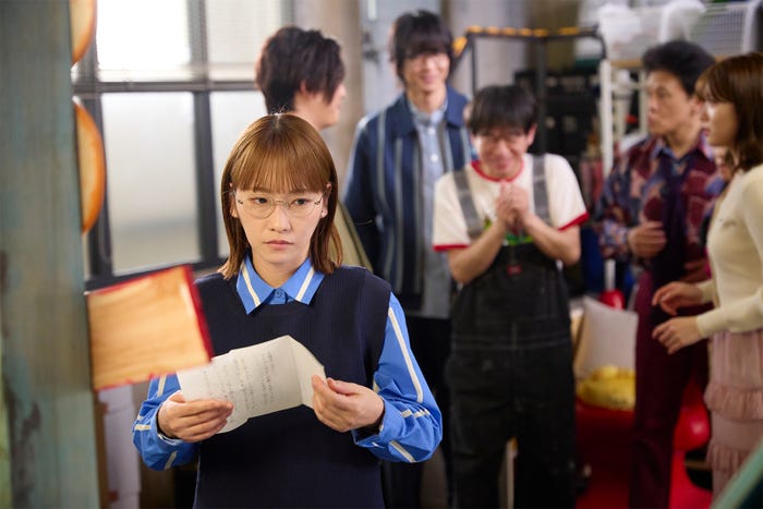 川栄李奈「ダメマネ! ―ダメなタレント、マネジメントします―」(C)日本テレビ