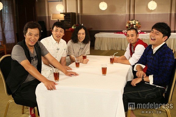 左から時計回り：大鶴義丹、児嶋一哉（アンジャッシュ）、又吉直樹（ピース）、大悟＆ノブ（千鳥）／画像提供：関西テレビ