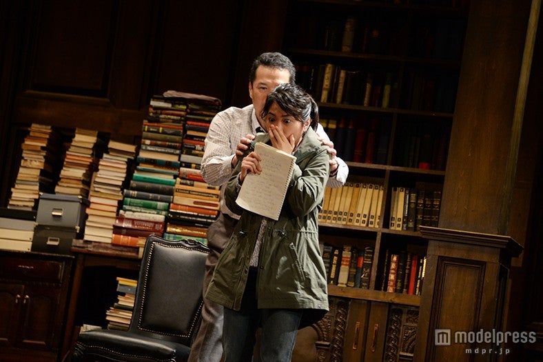 志田未来、田中哲司／舞台「オレアナ」公開フォトコールの模様