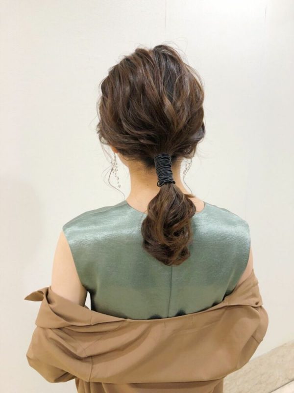 ミディアム アップのヘアアレンジ特集 不器用さんでもできる簡単可愛いやり方 モデルプレス