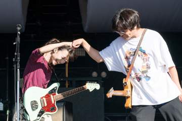 羊文学＋くるりが実現 フェス「京都音博」でコラボ曲「涙の河」を初披露 思わず「うれしかったね」