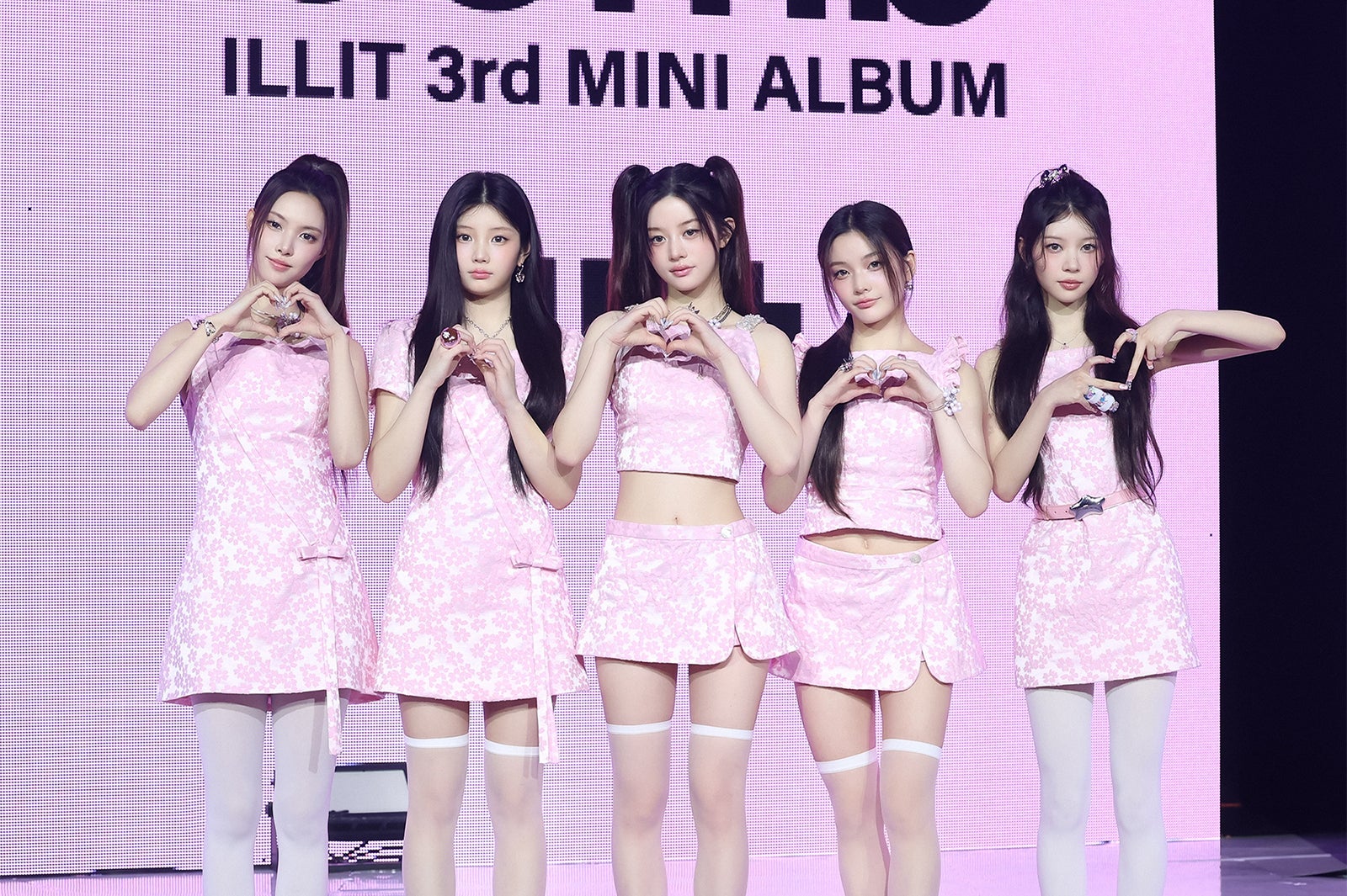 YUNAH、WONHEE、MINJU、IROHA、MOKA （P）＆（C） BELIFT LAB Inc.