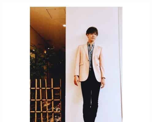 GENERATIONS片寄涼太、全身ショットが「異次元スタイル」と話題