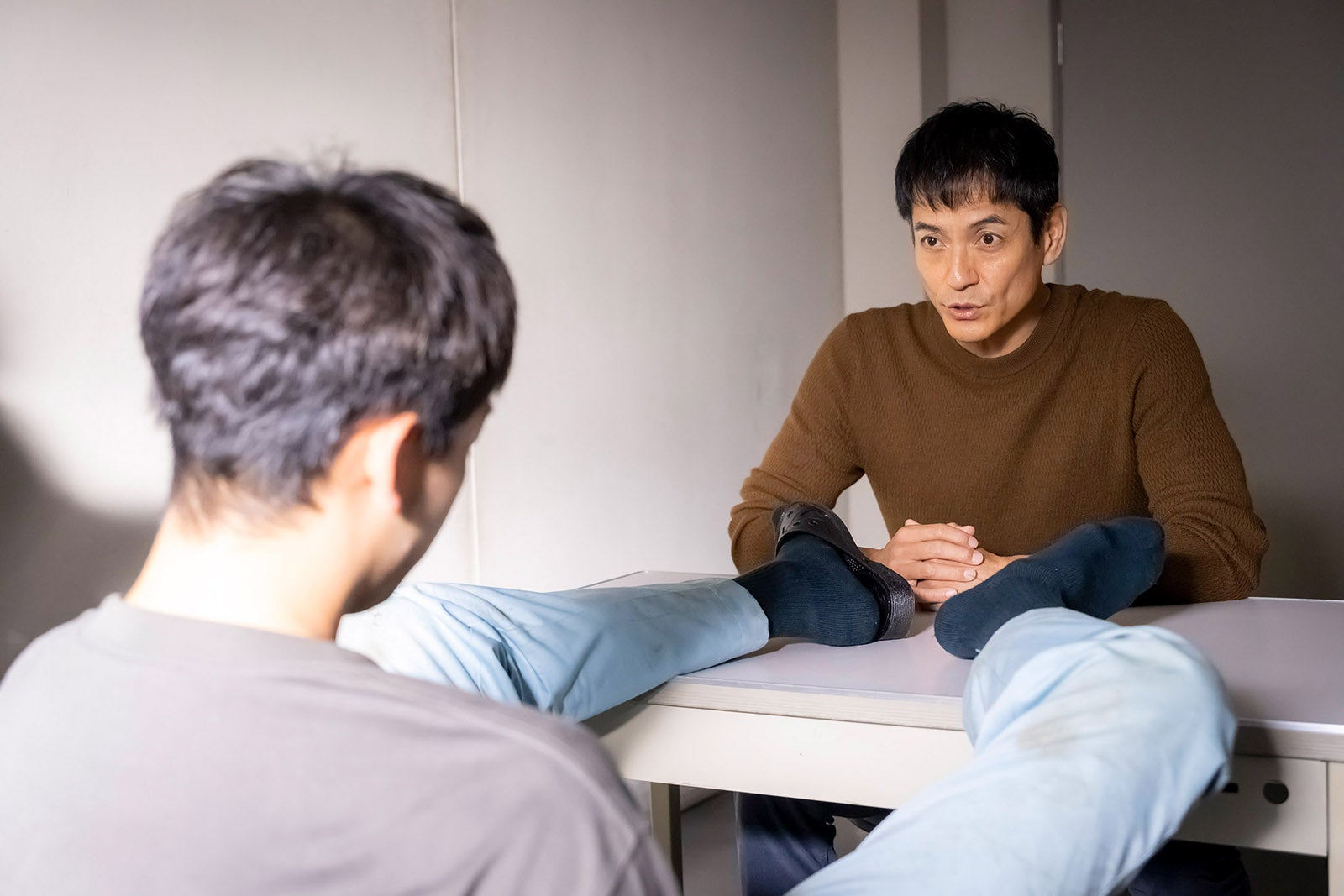 竹内涼真、沢村一樹（C）テレビ東京