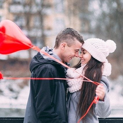 おしゃれな誕生日メッセージは英語がおすすめ 恋人に贈りたいネイティブな例文集 モデルプレス おしゃれな誕生日メッセージは英語がおすすめ 恋人に贈りたいネイティブな例文集 モデルプレス