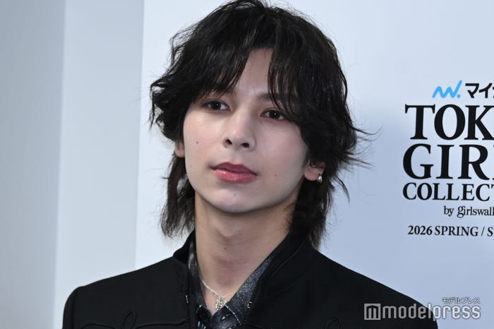 ADAM/STARGLOW(C)モデルプレス