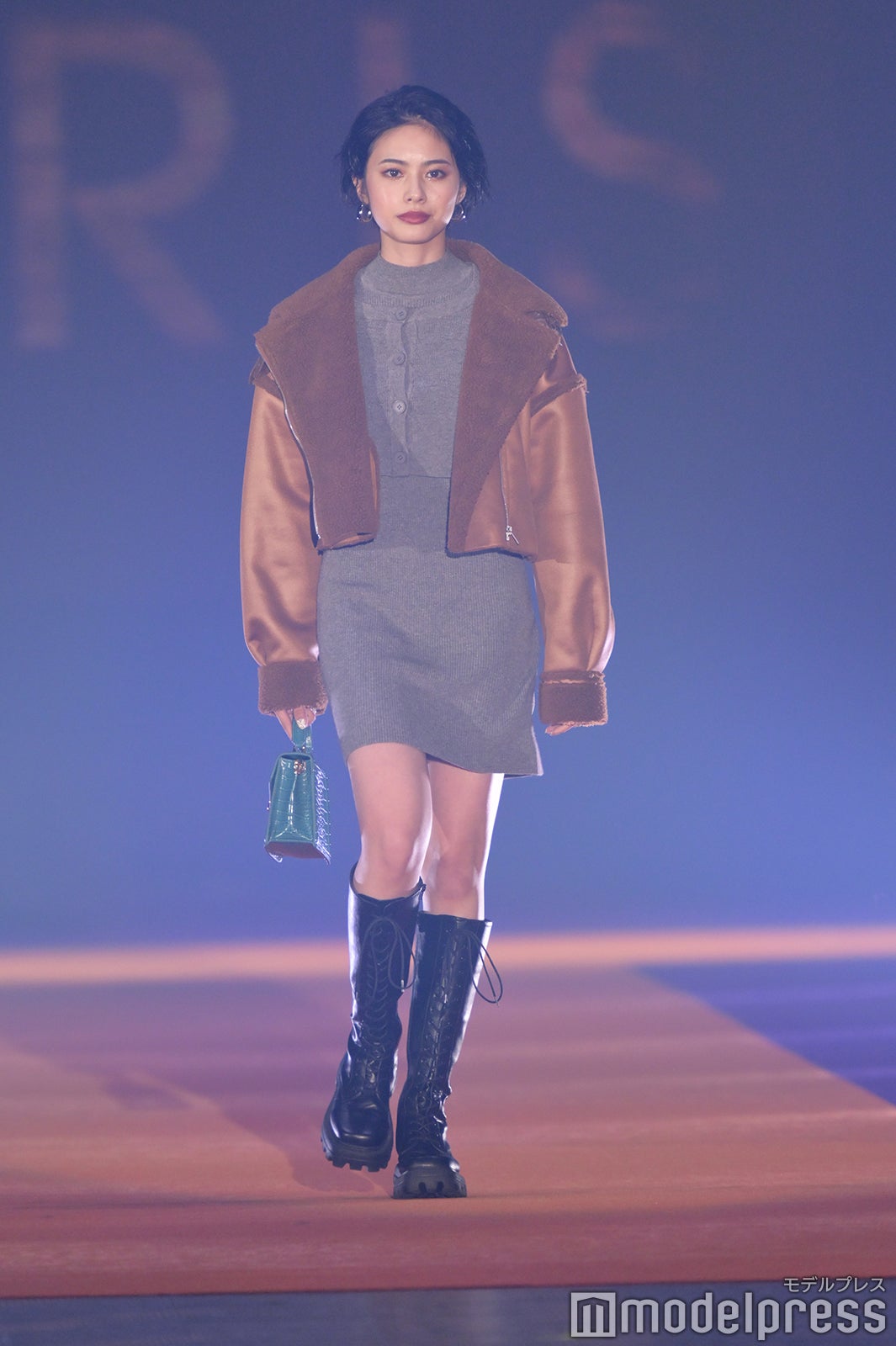 （C）モデルプレス