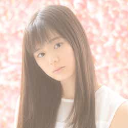 モデルプレス - 【注目の人物】CM美女“白き妖精”紺野彩夏の透明感に釘付け!「Seventeen」加入で注目度急上昇中