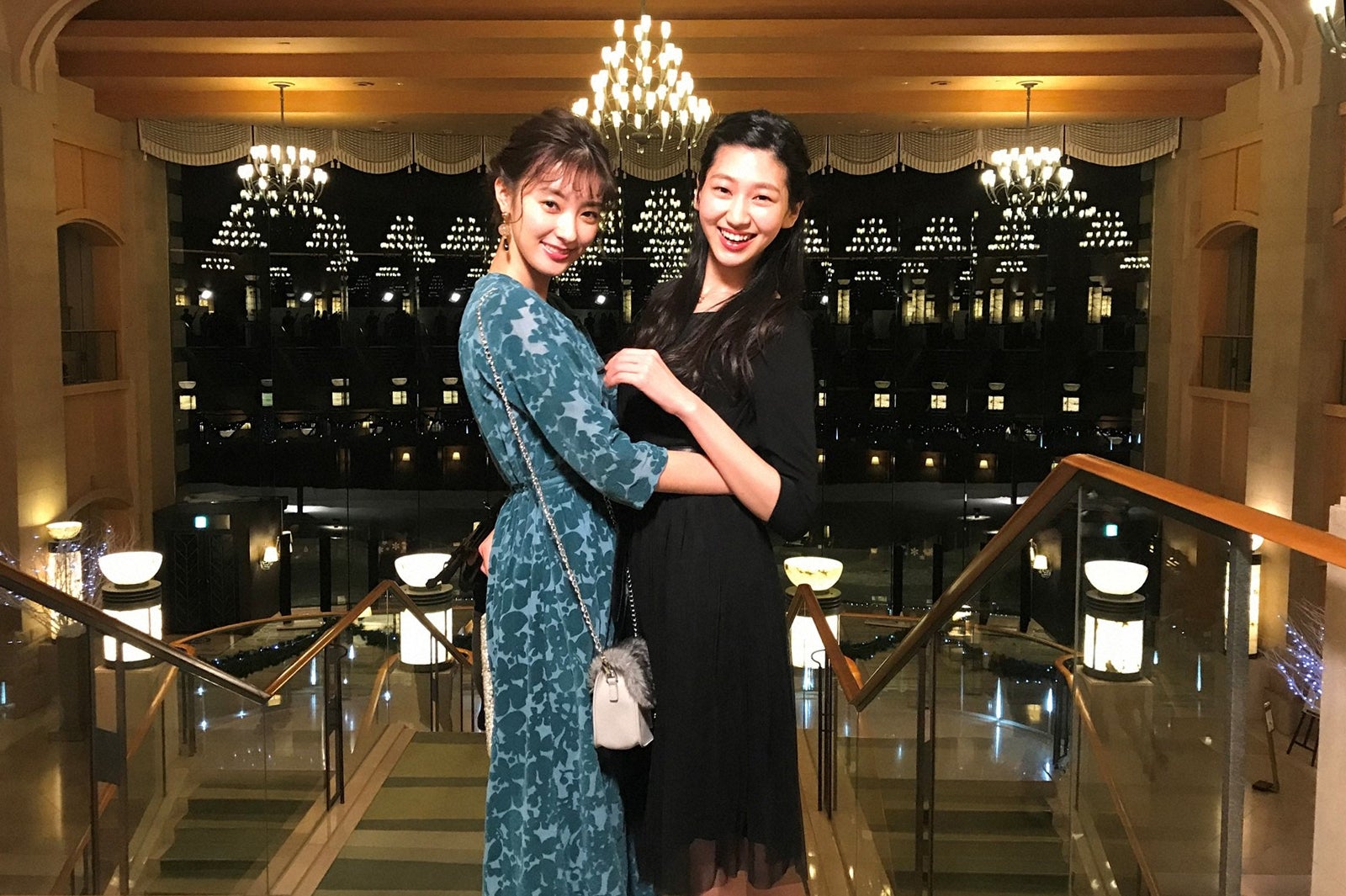 （左から）宮本茉由、是永瞳（C）TBS