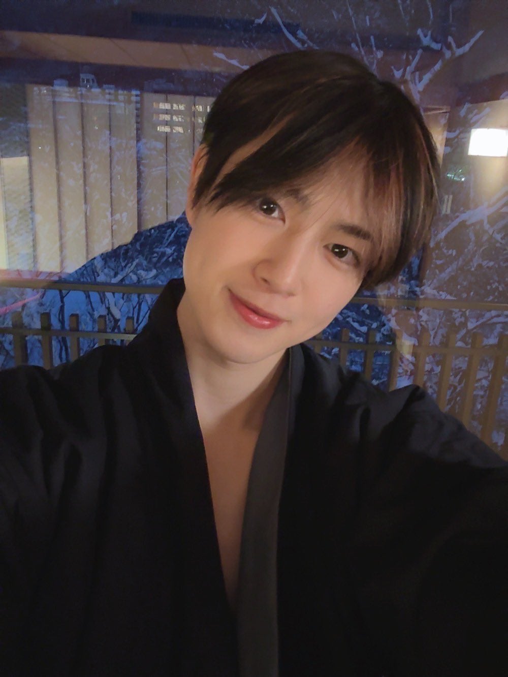 INI佐野雄大、メンバーとの“慰安温泉旅行”報告 旅館での写真公開に「最強」「楽しそう」の声