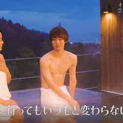 （左から）Tokico、小越勇輝／「私の年下王子さま Winter Lovers」より（C）AbemaTV
