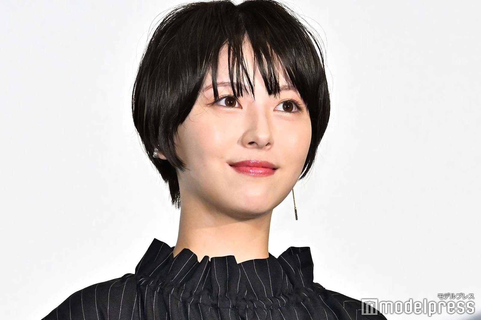 浜辺美波（C）モデルプレス