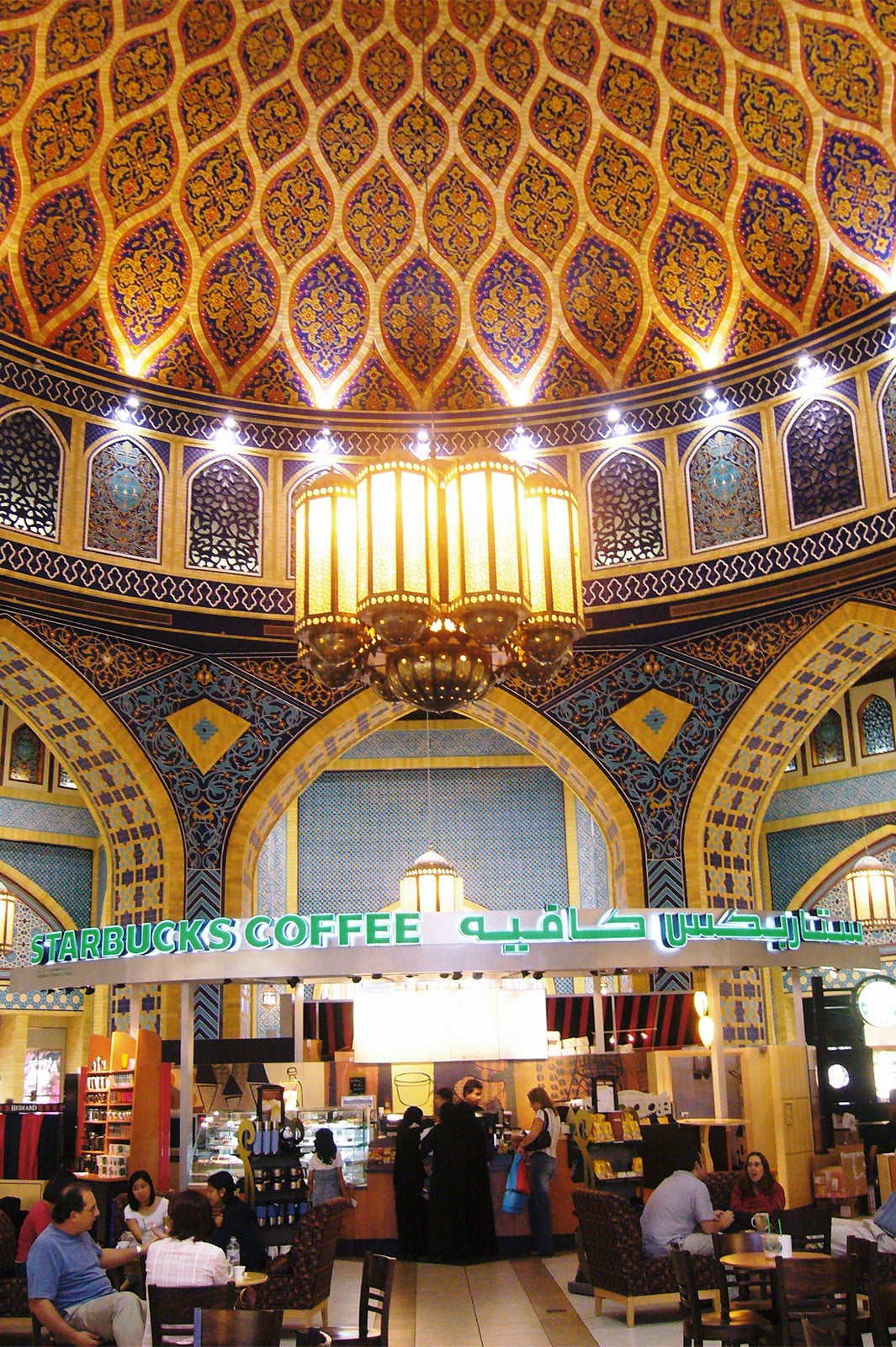イブン・バトゥータ・モールのスターバックス／画像提供：ドバイ政府観光・商務局