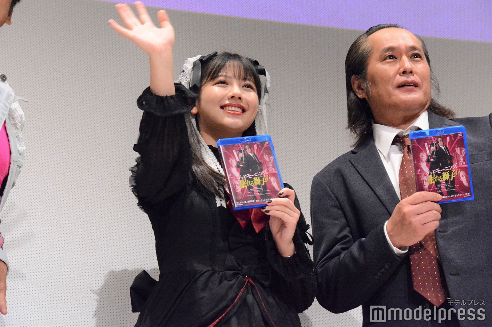 渡邉美穂、高岩成二（C）モデルプレス