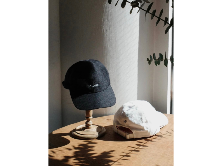 「クラネ」が「キジマタカユキ」と協業 特別仕様のキャップを発売