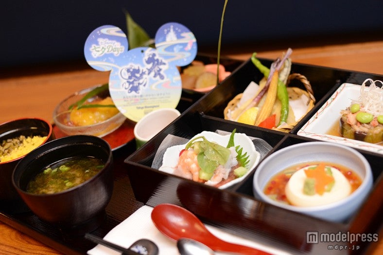 ディズニー、夏らしく涼しげな七夕膳が登場＜試食レポ＞／れすとらん北齋「七夕膳」