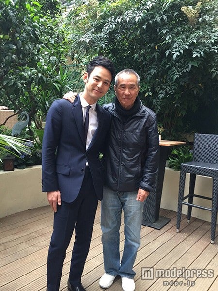 （左から）妻夫木聡、台湾の巨匠ホウ・シャオシェン監督