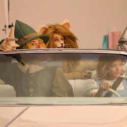 ローラ/新CM「レッツ!ドライブ」篇メイキングショット