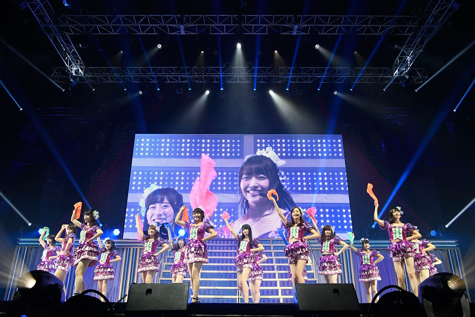 「AKB48グループ同時開催コンサートin横浜～今年はランクインできました祝賀会～」（C）AKS