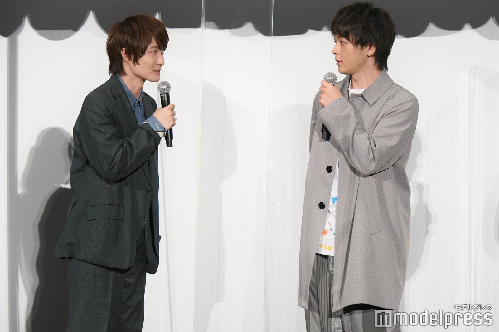 神木隆之介、中村倫也（C）モデルプレス