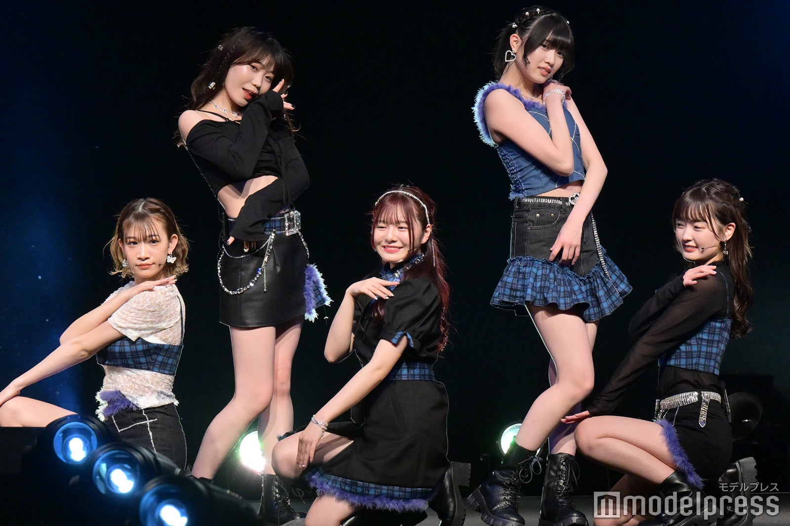 NAVIAR （C）モデルプレス