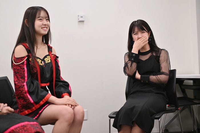 Sara(大瀧沙羅)、村山優香(C)モデルプレス