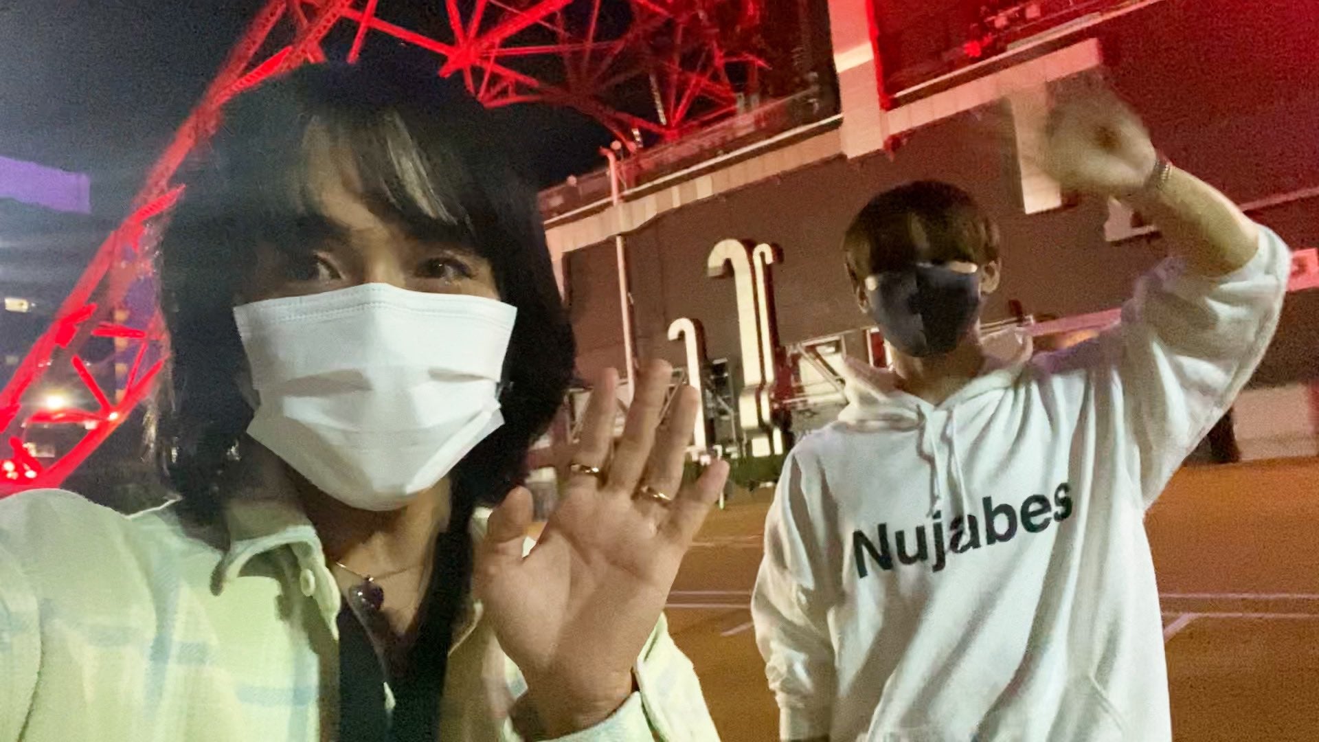 りゅうちぇる、“沖縄の友達”JO1與那城奨とのドライブ動画公開「器用すぎ」なプレゼントにも注目集まる