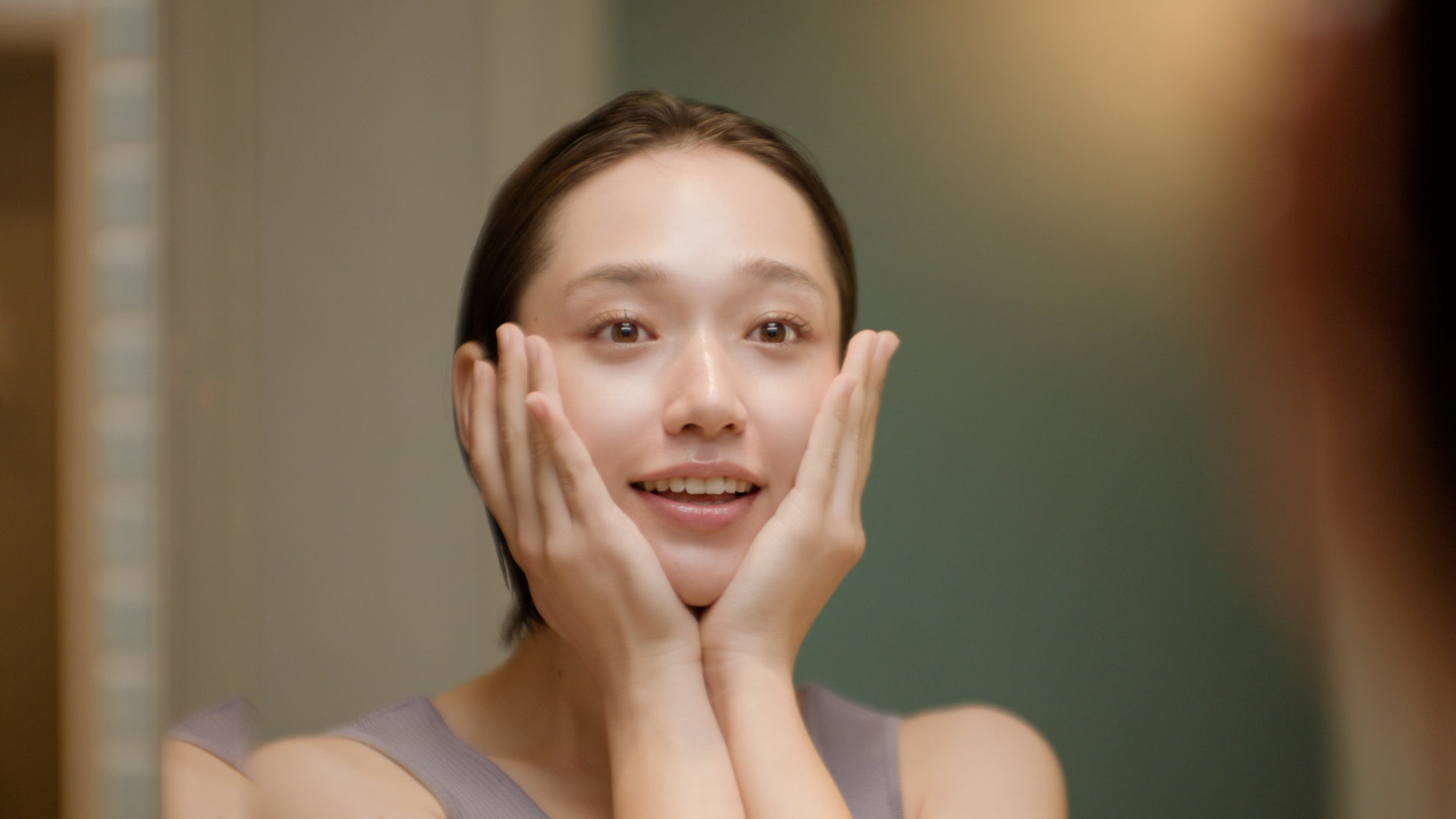 白本彩奈／DHC新CMシリーズ「カントクとワタシ」（提供写真）