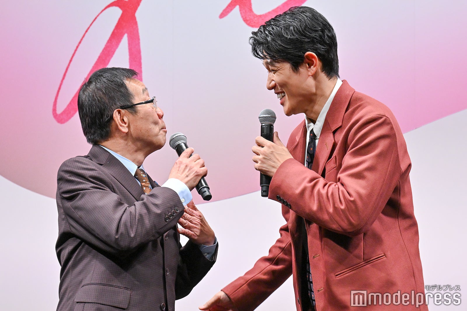 オール阪神、鈴木亮平（C）モデルプレス