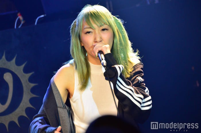 あっこゴリラ (C)モデルプレス