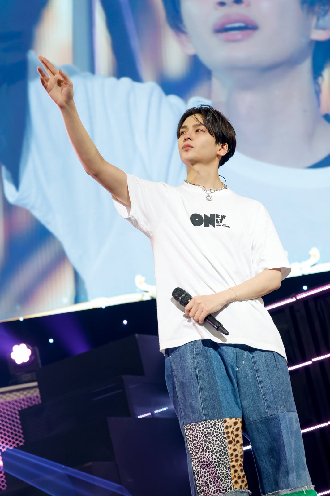 REI（独占カット）／撮影：笹森健一／小坂茂雄