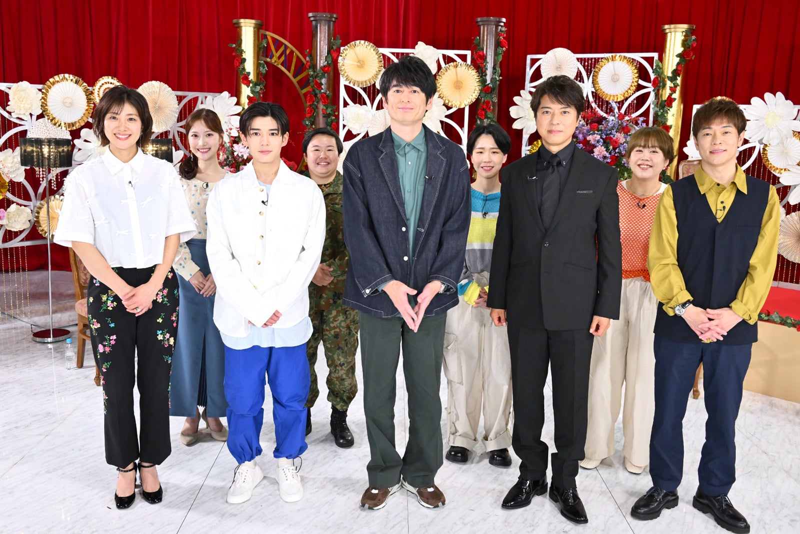 （前列左から）潮田玲子、長尾謙杜、博多大吉、上川隆也、陣内智則（後列左から）野村彩也子アナウンサー、やす子、天才ピアニスト（竹内知咲、ますみ）（C）TBS