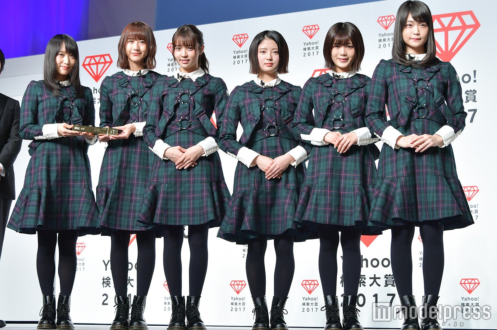 欅坂46（左から）菅井友香、土生瑞穂、小林由依、鈴本美愉、尾関梨香、石森虹花「Yahoo!検索大賞2017」発表会にて（C）モデルプレス