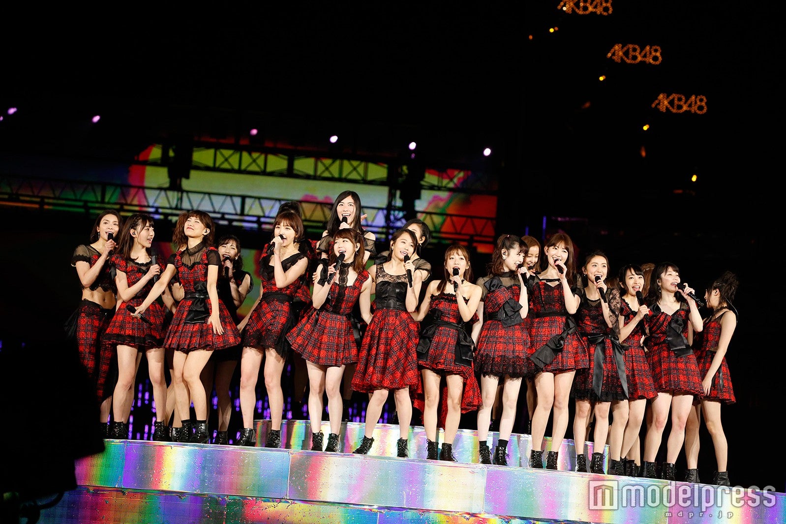 「夕陽を見ているか？」（C）AKS