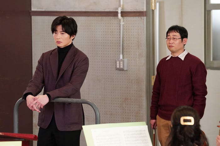 田中圭、前野朋哉/「リバーサルオーケストラ」第9話より(C)日本テレビ