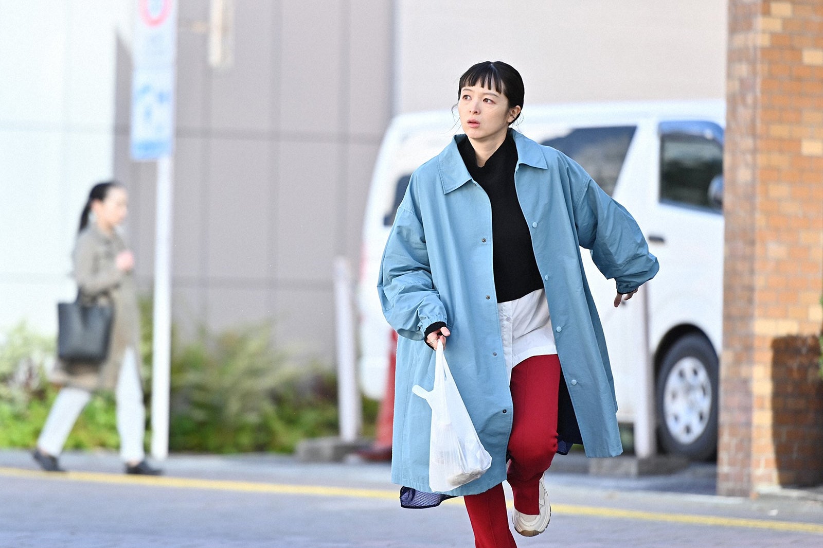 清野菜名／「婚姻届に判を捺しただけですが」第8話より（C）TBS