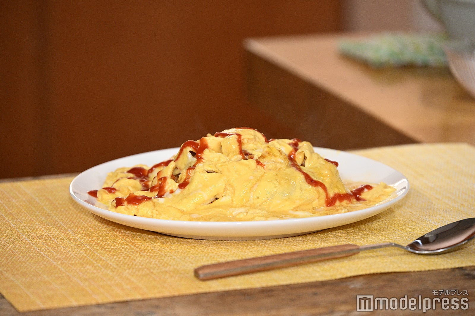 松島聡が作ったオムライス（C）モデルプレス