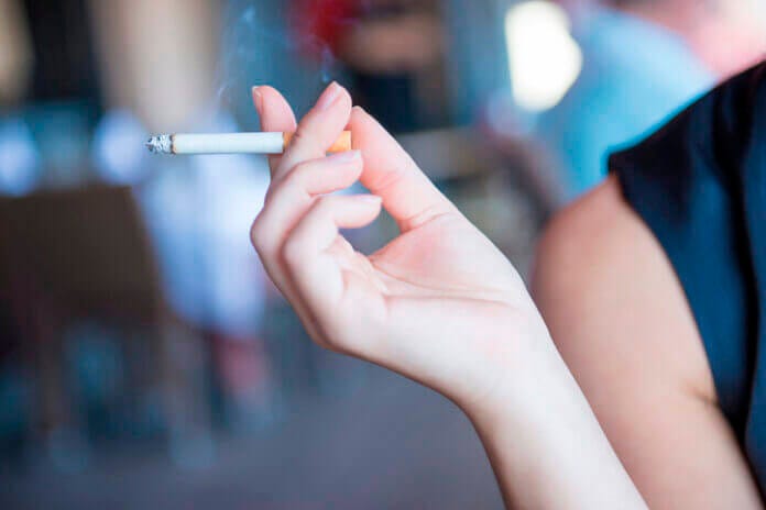 できればタバコを吸わない人