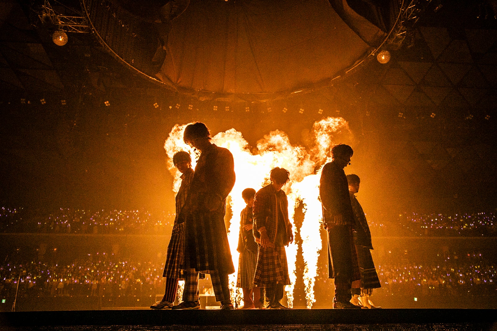 超特急／撮影：米山三郎、冨田望、西村廣起、山下陽子 ※独占ショット