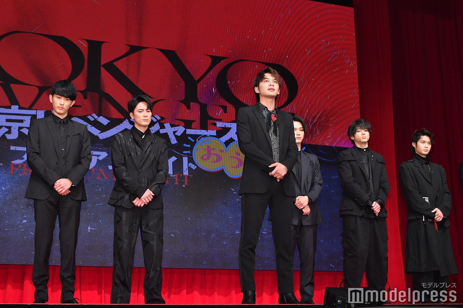 中央：北村匠海（C）モデルプレス