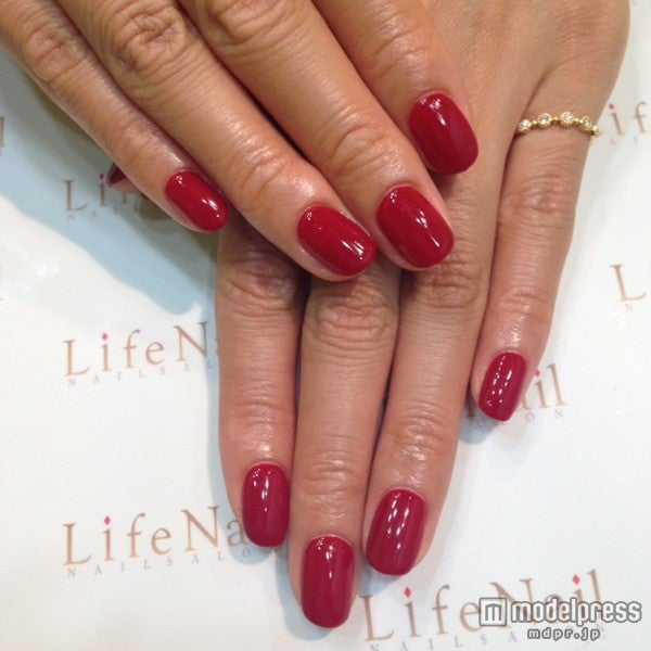 王道赤ネイル
