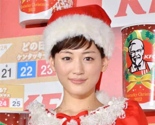 綾瀬はるか、キュートなサンタ姿披露 理想のクリスマス明かす
